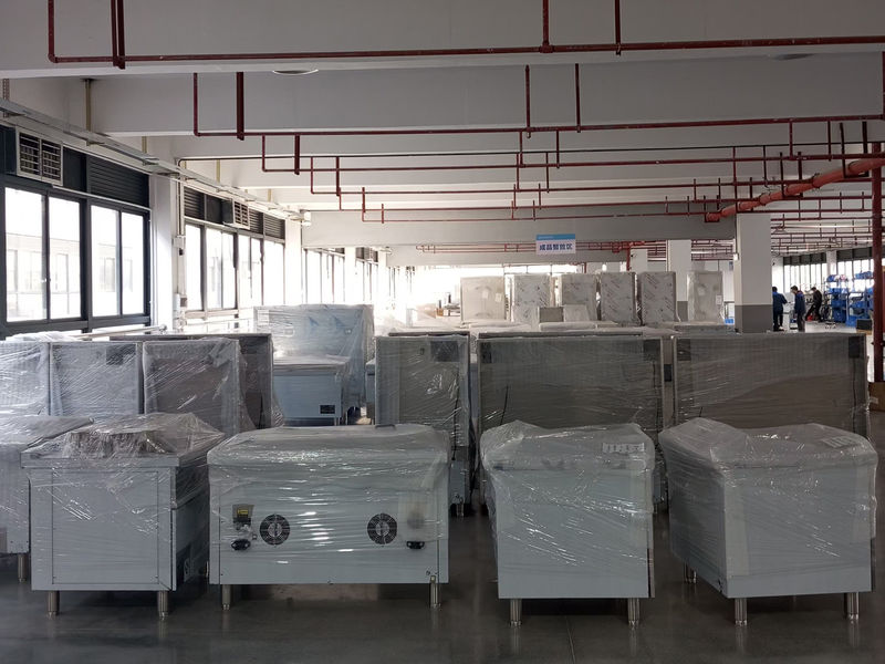 Shenzhen Smart Kitchen Digital Electric Appliances Co., Ltd productielijn van de fabrikant